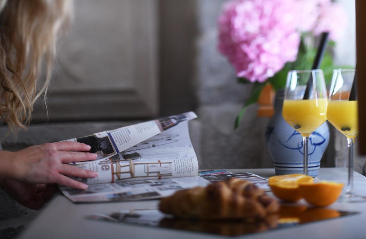 Dubrovnik Throne Suite IV 1