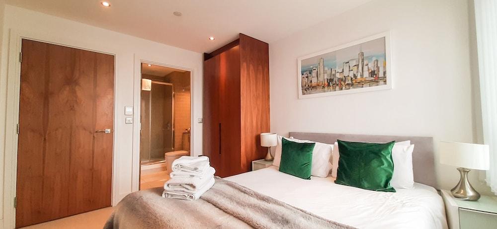 Mysquare Apartments Canary Wharf 2