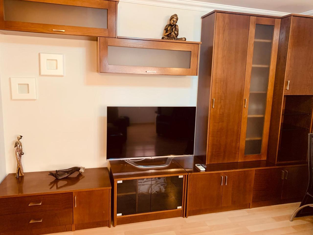 Estancia Frente Al Estadio Y Ramblas 2