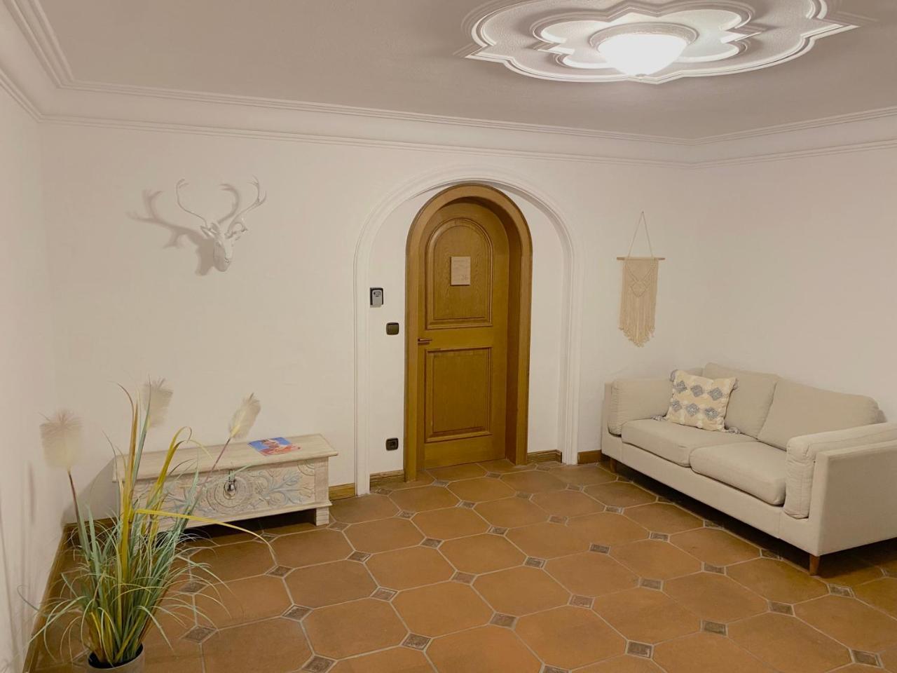 Großzugige Ferienwohnung Am Tegernsee Mit Sudbalkon Und Wallbergblick 2