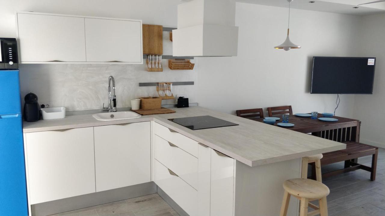 New Deluxe Sunny Bungalow 2