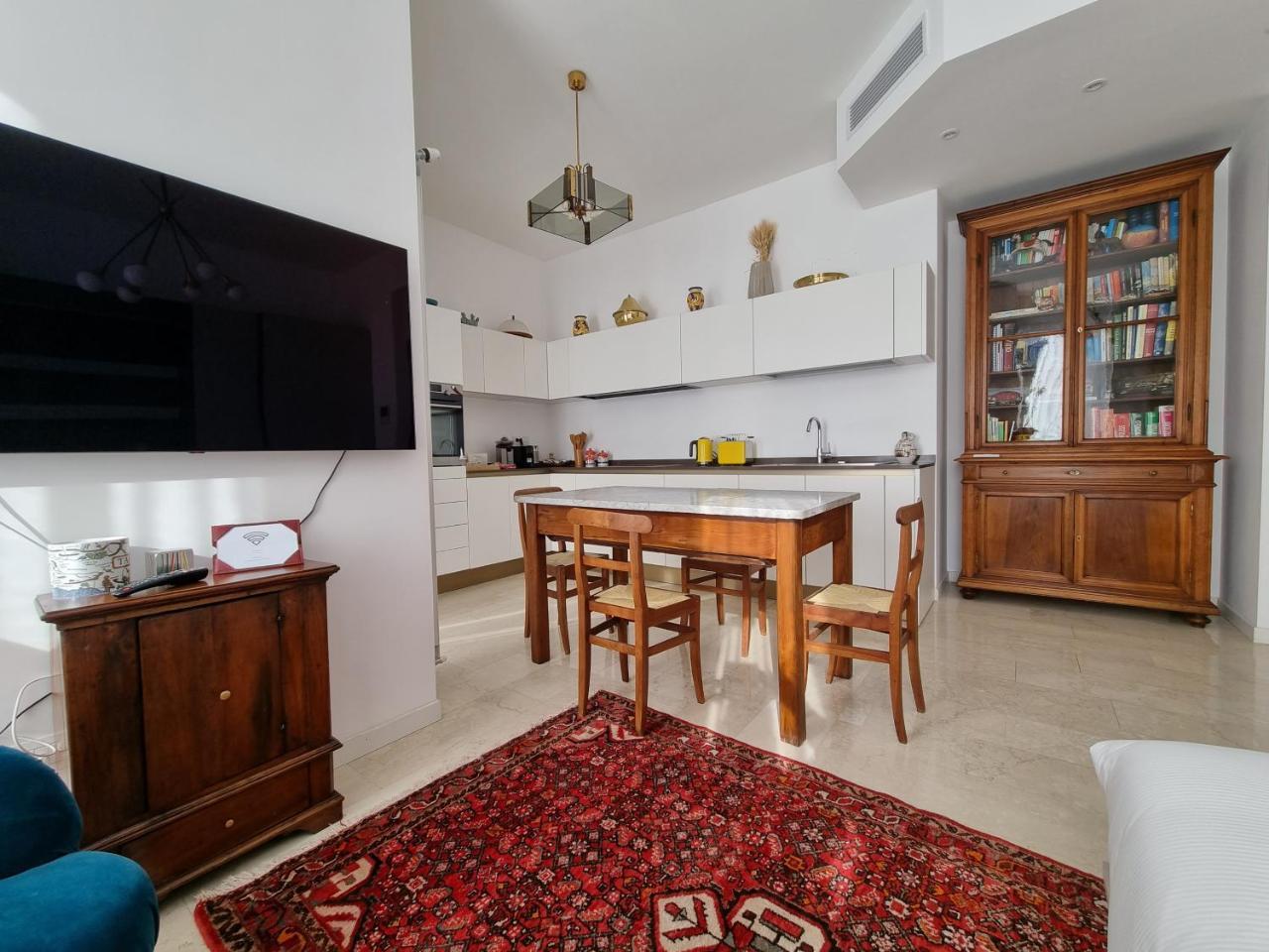 Ampio Ed Incantevole Monolocale a Citylife