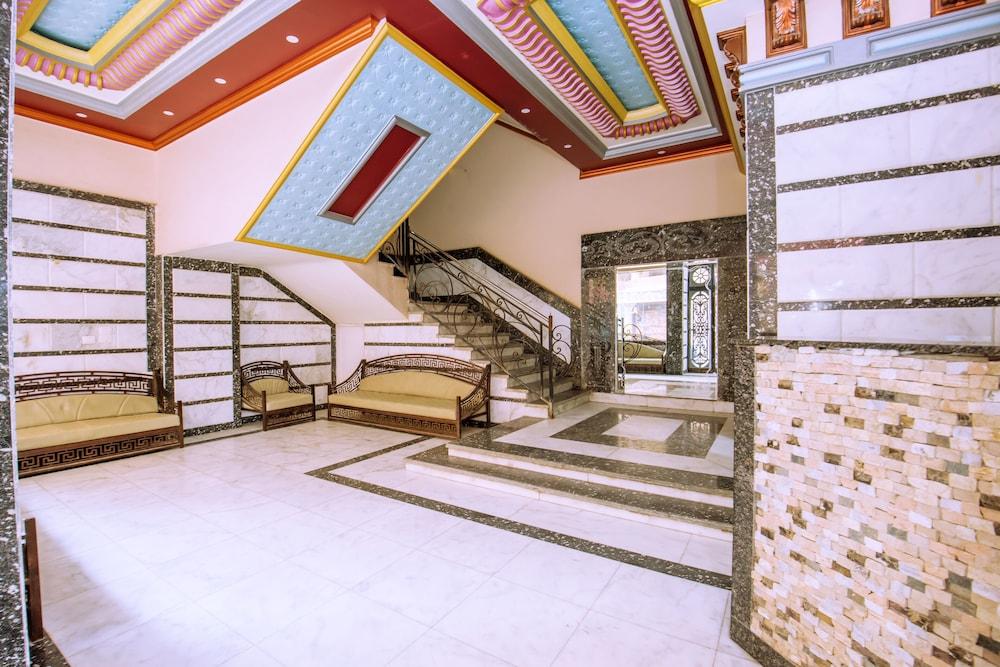 Sheraton Plaza - Central Hurghada by the New Marina 2