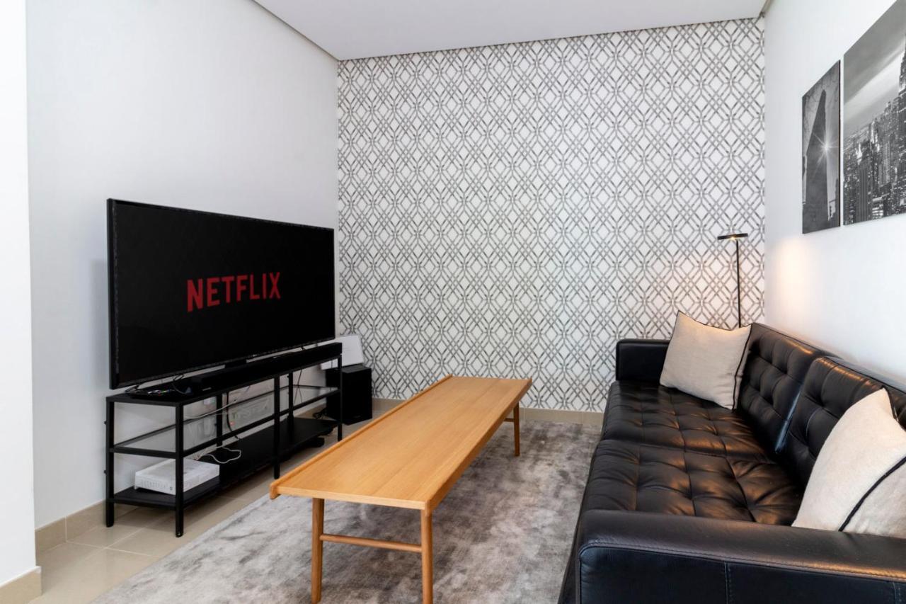 Homeforguest New Modern Penthouse Apartment with Panoramic Views of Santa Cruz 2