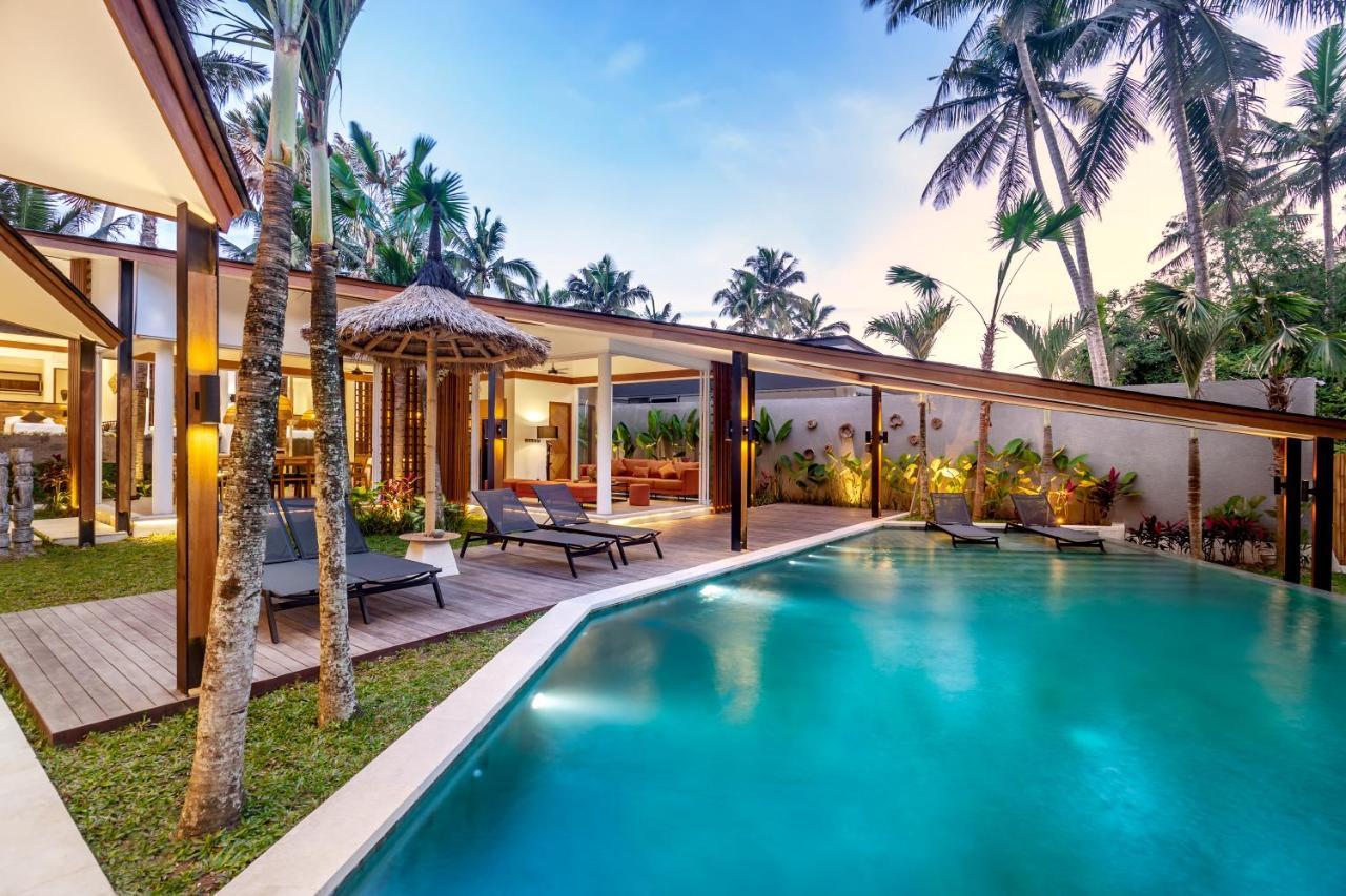 Villa Crazy Roof by Balisuperhost 1