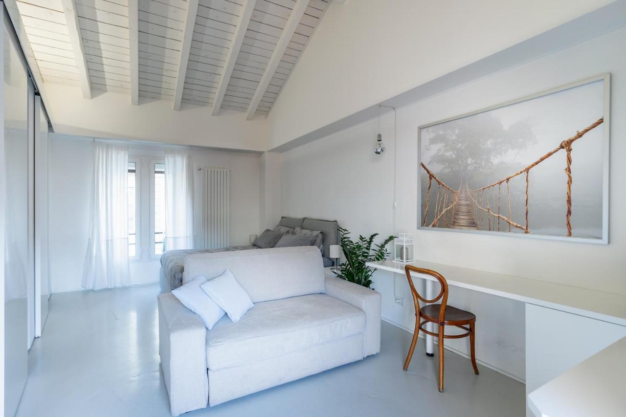 [Design Loft] Walking Distance Brera-Duomo with Wifi+Netflix 2