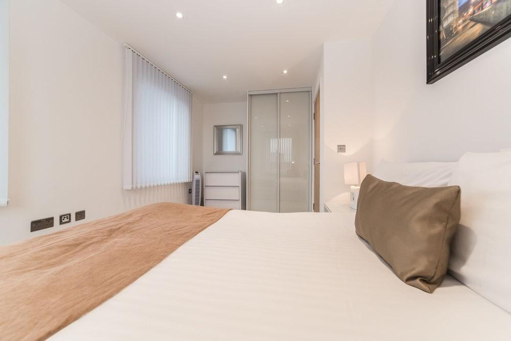 Apple Apartments Greenwich O2 Arena 2