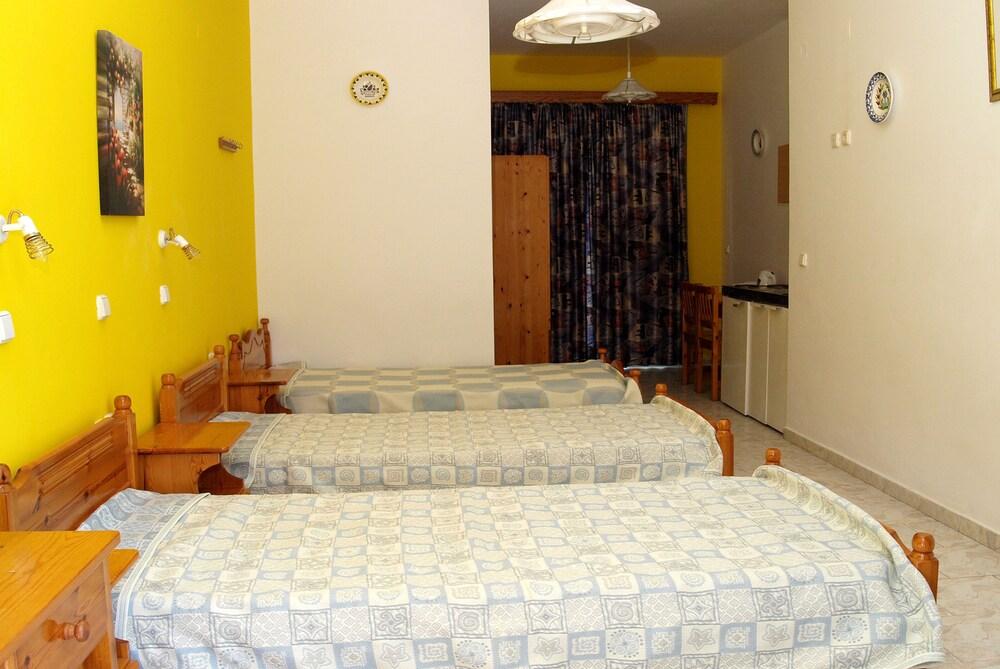 Marianthi Studios Stegna 2