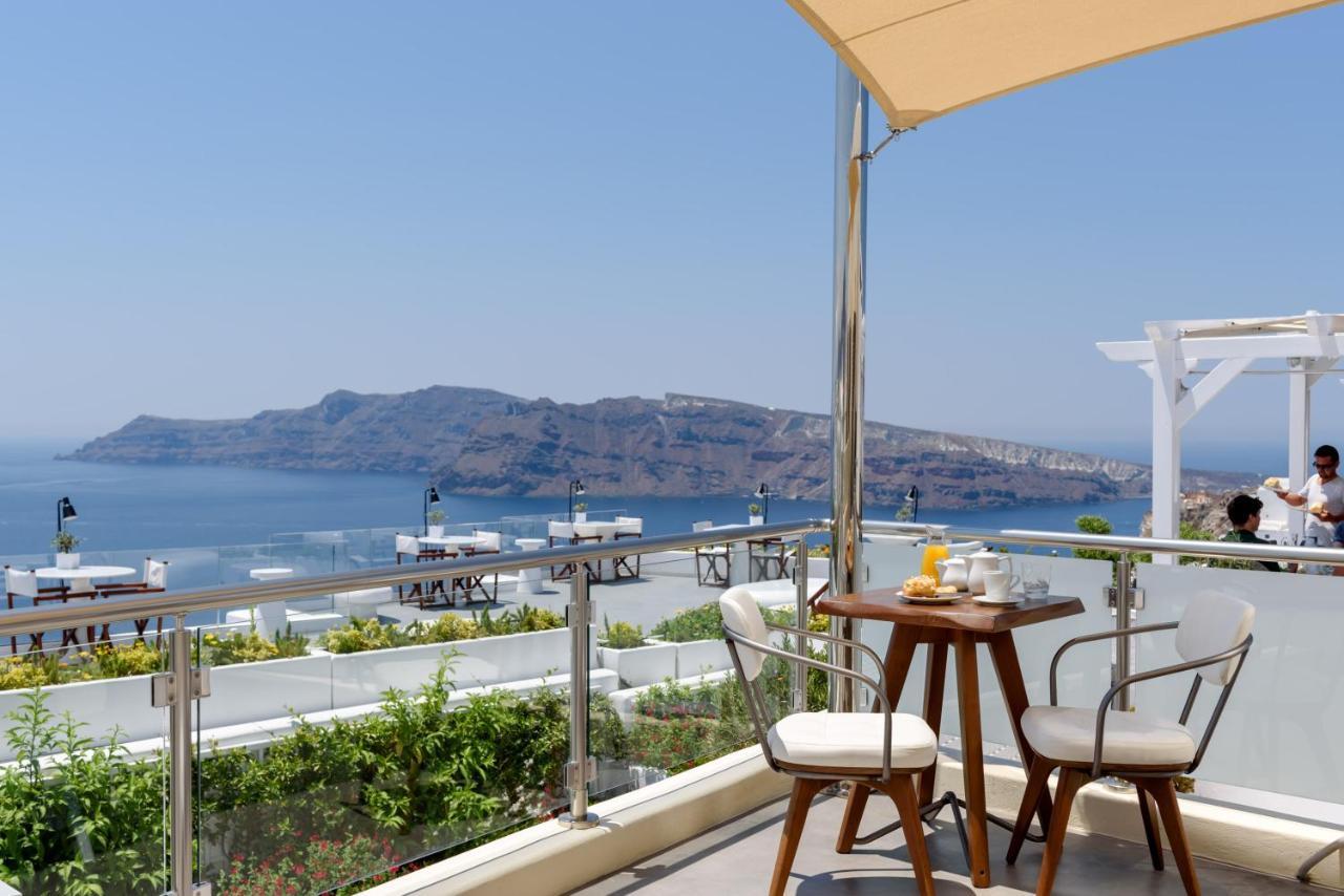 Enalion White Suites Oia 2