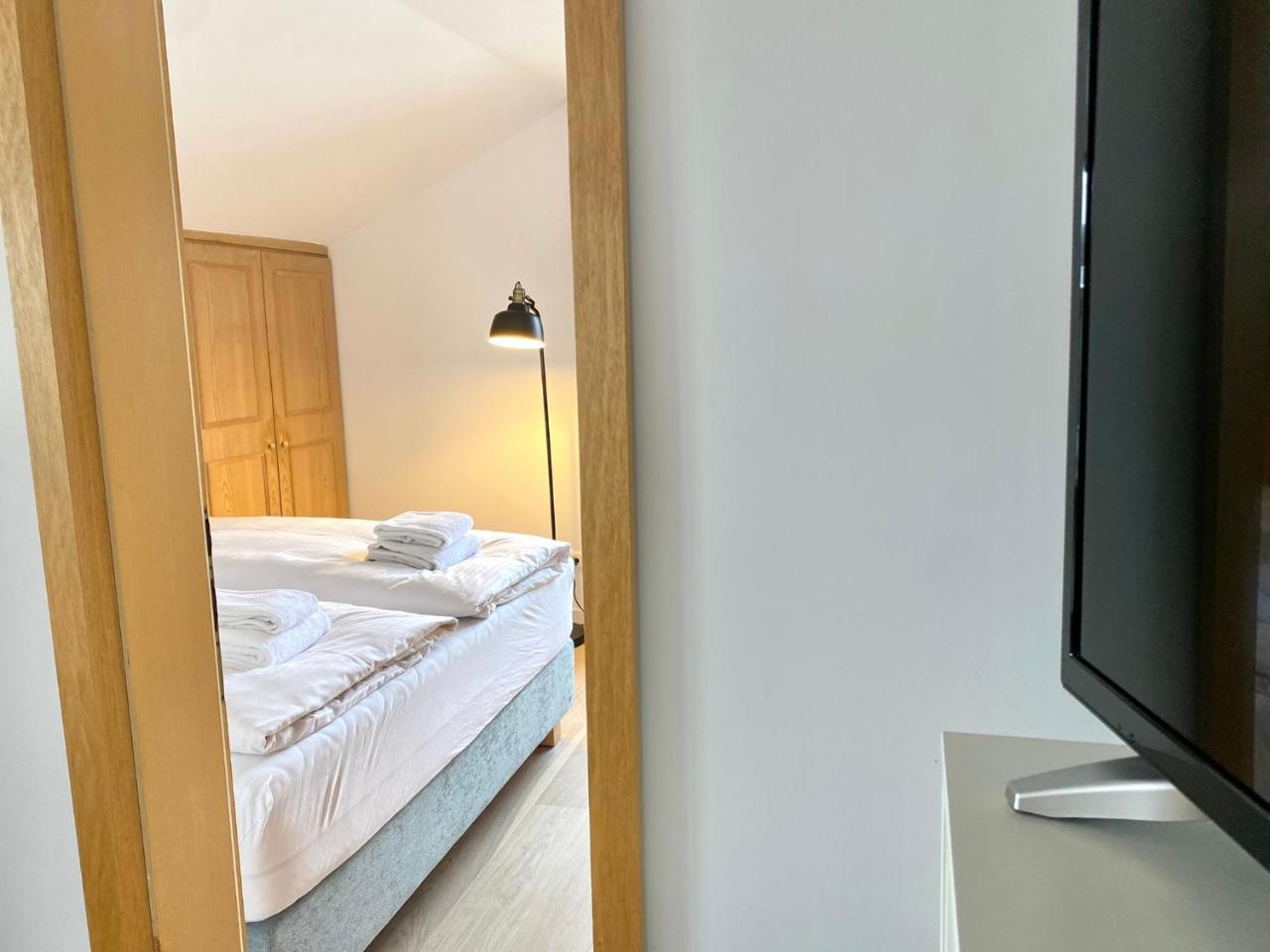 Gemutliche Ferienwohnung Am Tegernsee - Ruhig Im Dachgeschoss 2