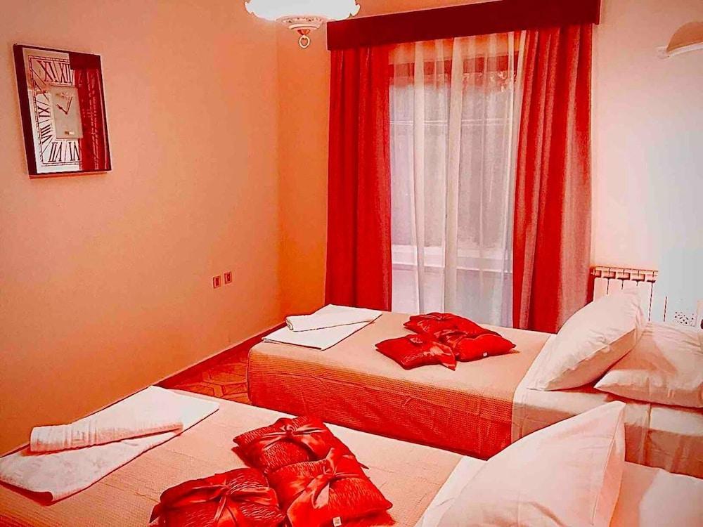 Kallipatira Apartments