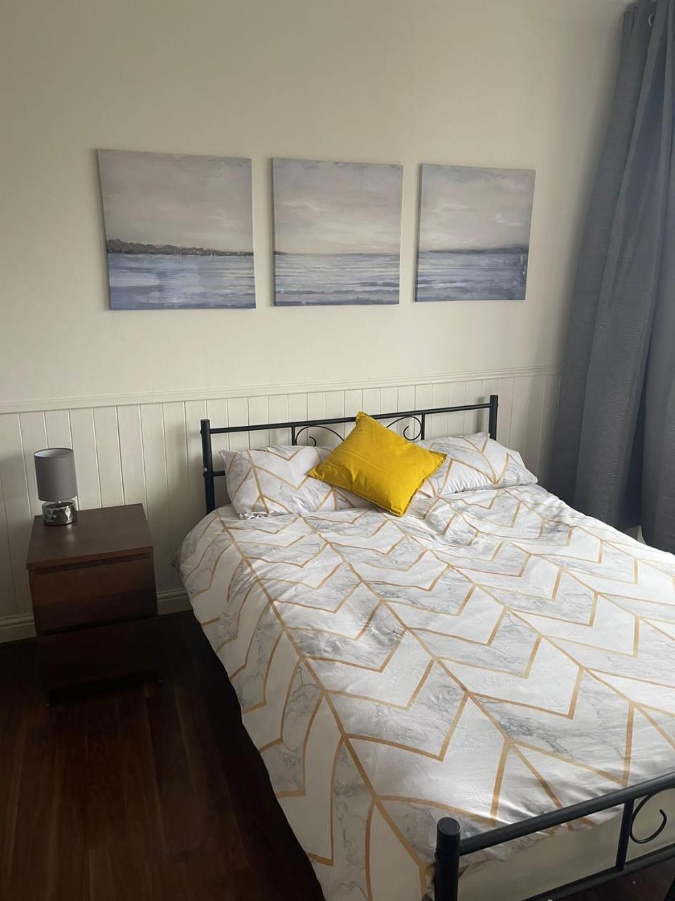 Lovely, Recently Refurbished Four Bedroom House.. 1