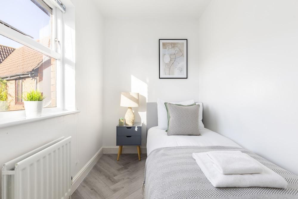 The Rotherhithe Apartments 2