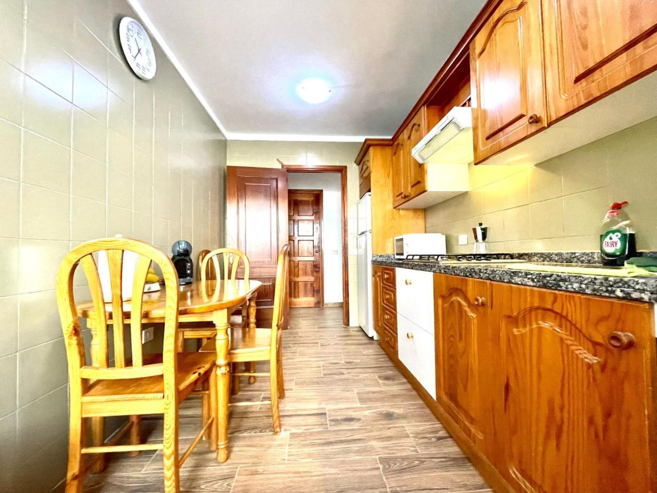 Apartamento Urb. Palmeras Del Sur Con Piscina 2