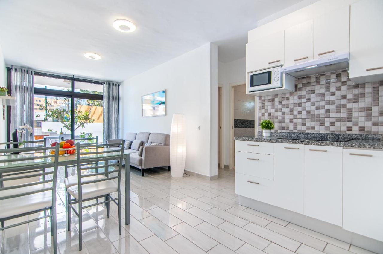 Central 2 Bedroom Apartment Playa de las Americas 1
