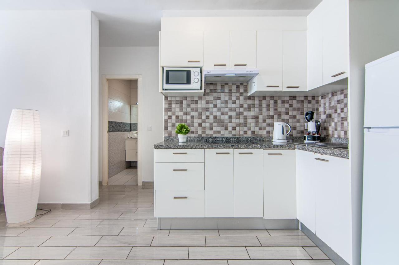 Central 2 Bedroom Apartment Playa de las Americas 2