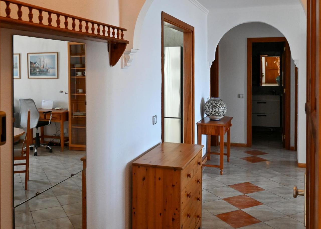 1st Line Sea View - Plaza 2