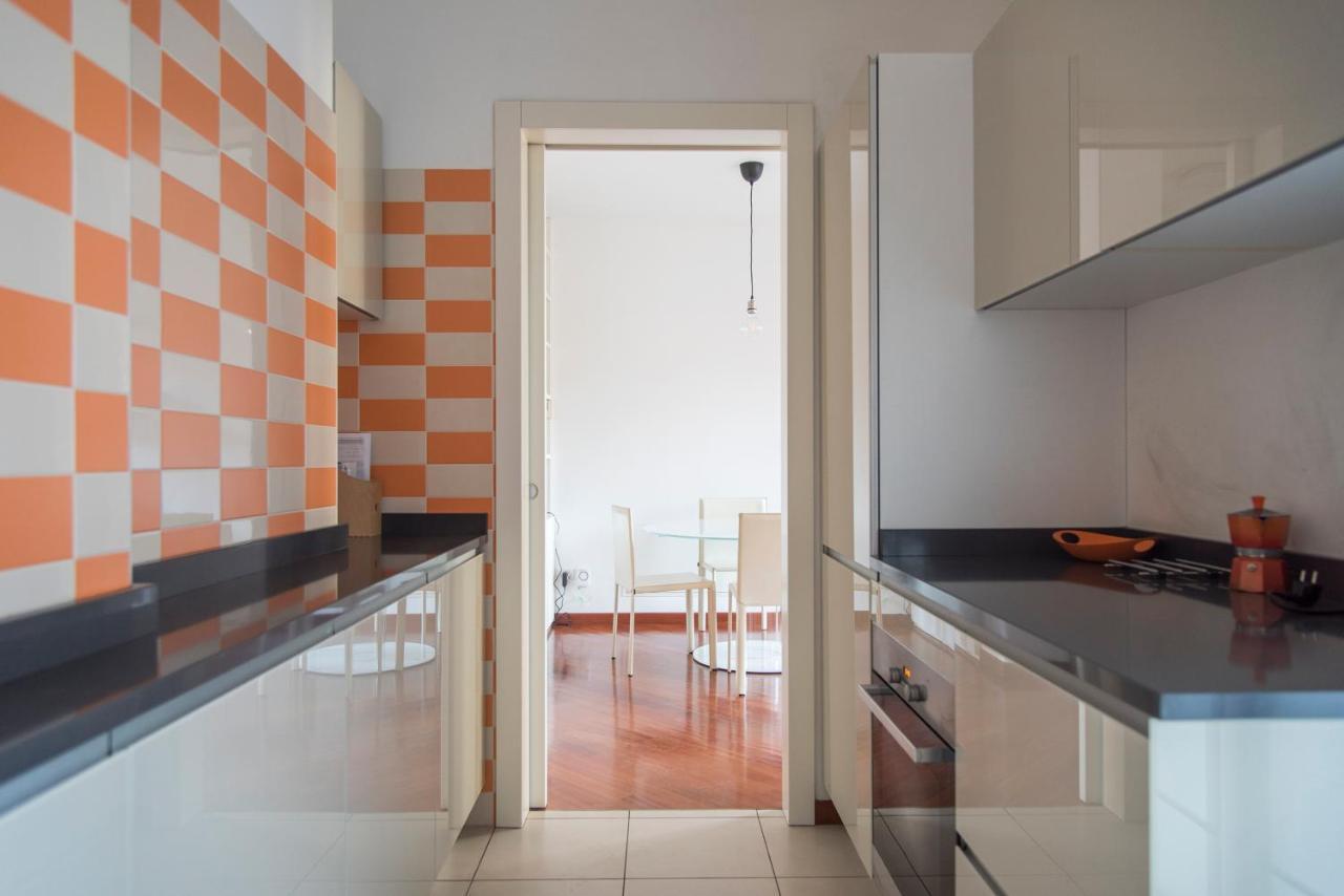 Youhosty - Magolfa 21 (Adults Only) 1