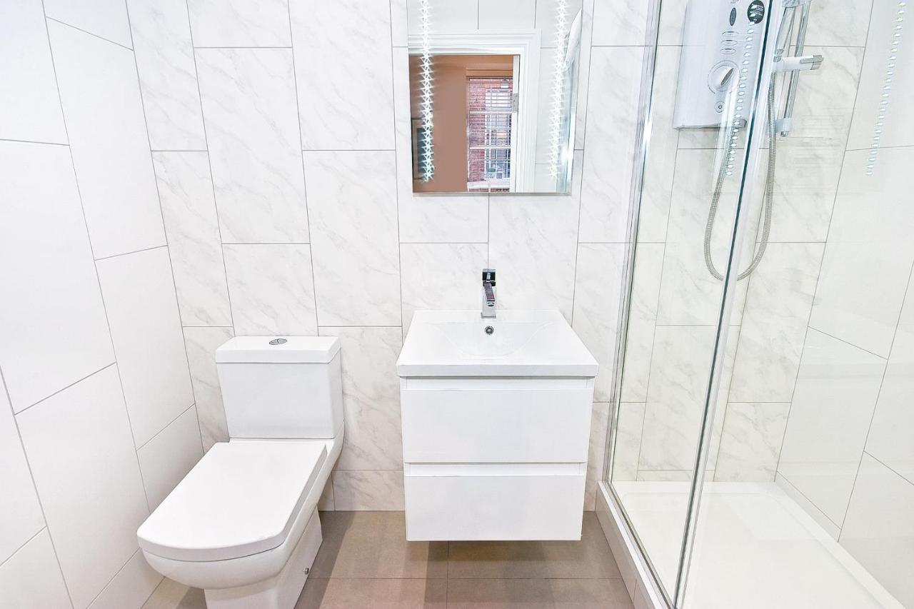 Eldon Chambers Pod 1 by City Living London (Adults Only) 1