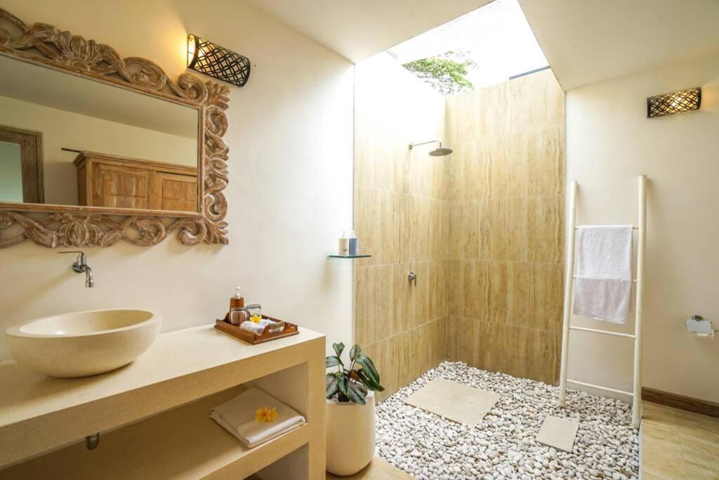 2 Br Villa with Open View of Rice Paddies & Sunset 1