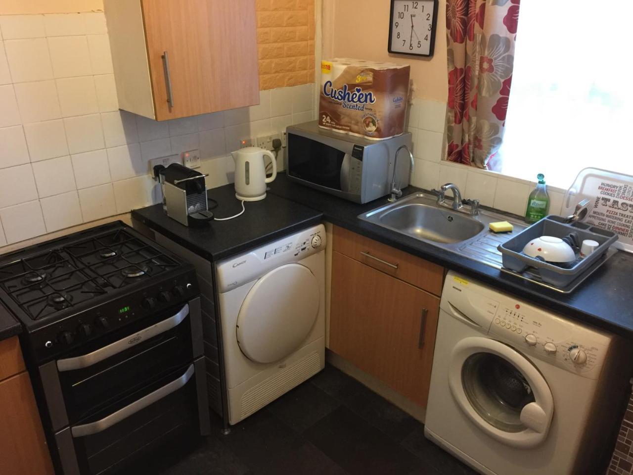 Central Greenwich Guest Rooms 2