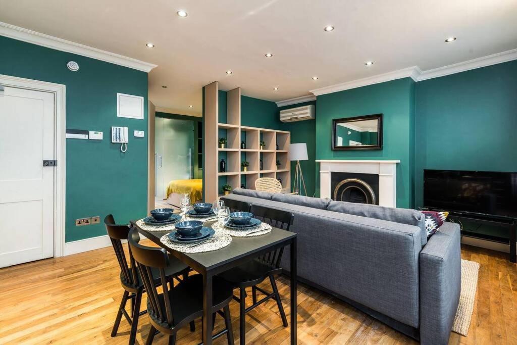 Fantastic One Bedroom Apartment in Soho 1