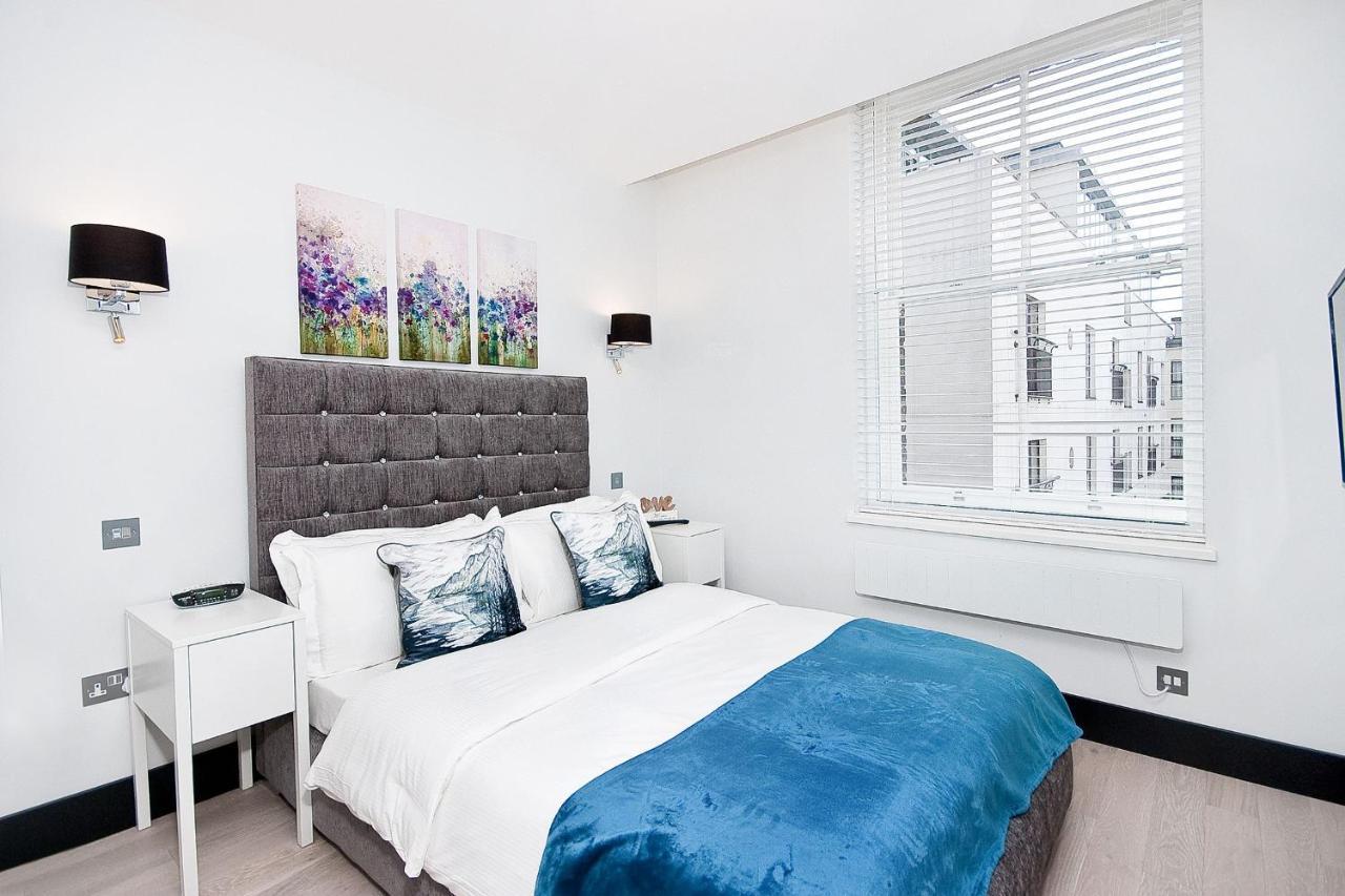 Heinze Flat 402 - One Bedroom Fourth Floor Flat by City Living London 2