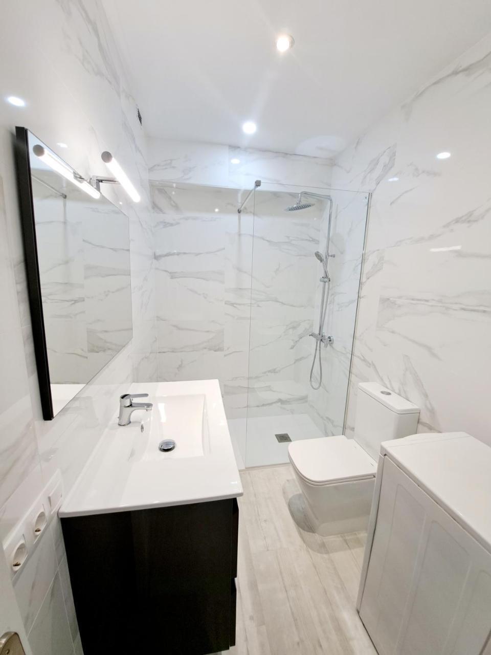 Wonderful Apartment with a Sea View, Wifi, Pool 1