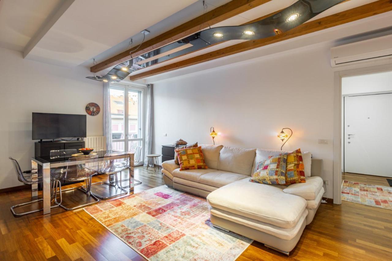 Easylife - Stupendo E Rifinito Appartamento in Zona Navigli 1