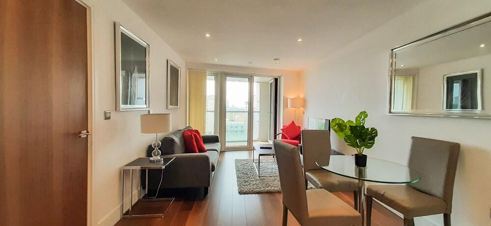 Lincoln Plaza Duckman Tower 2