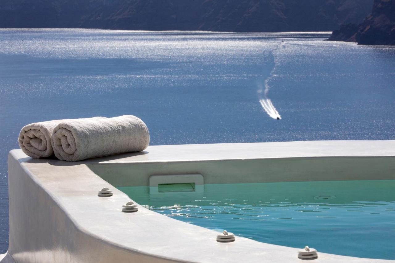 Apanema Cavehouses Santorini 1