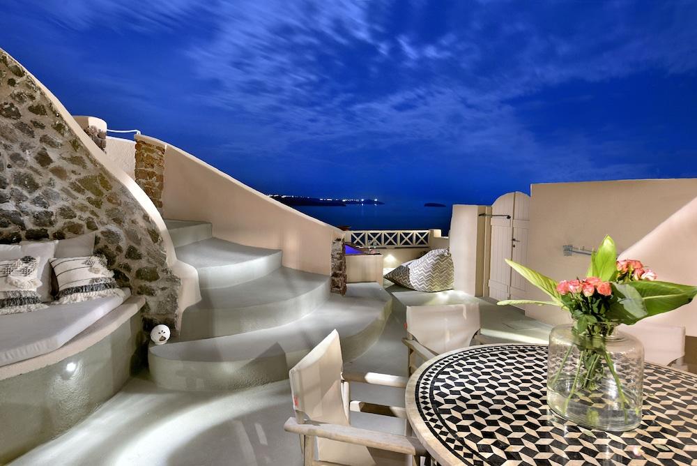 The a Collection, Oia by K&K 2