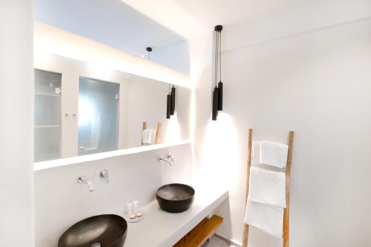 George & Joanna Suites 2