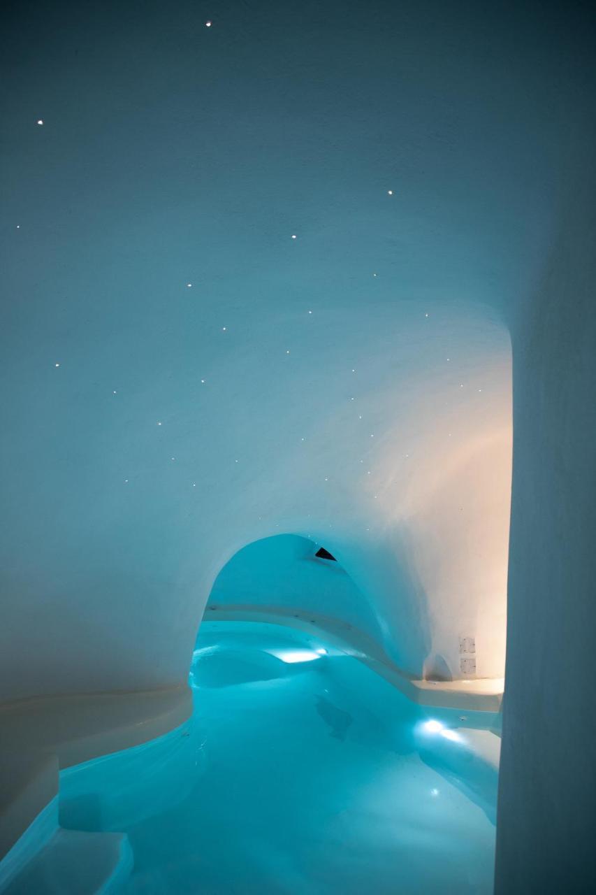Aleria Luxury Cave Santorini 1