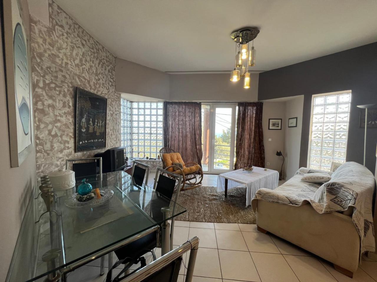 Appartment by the Beach 1