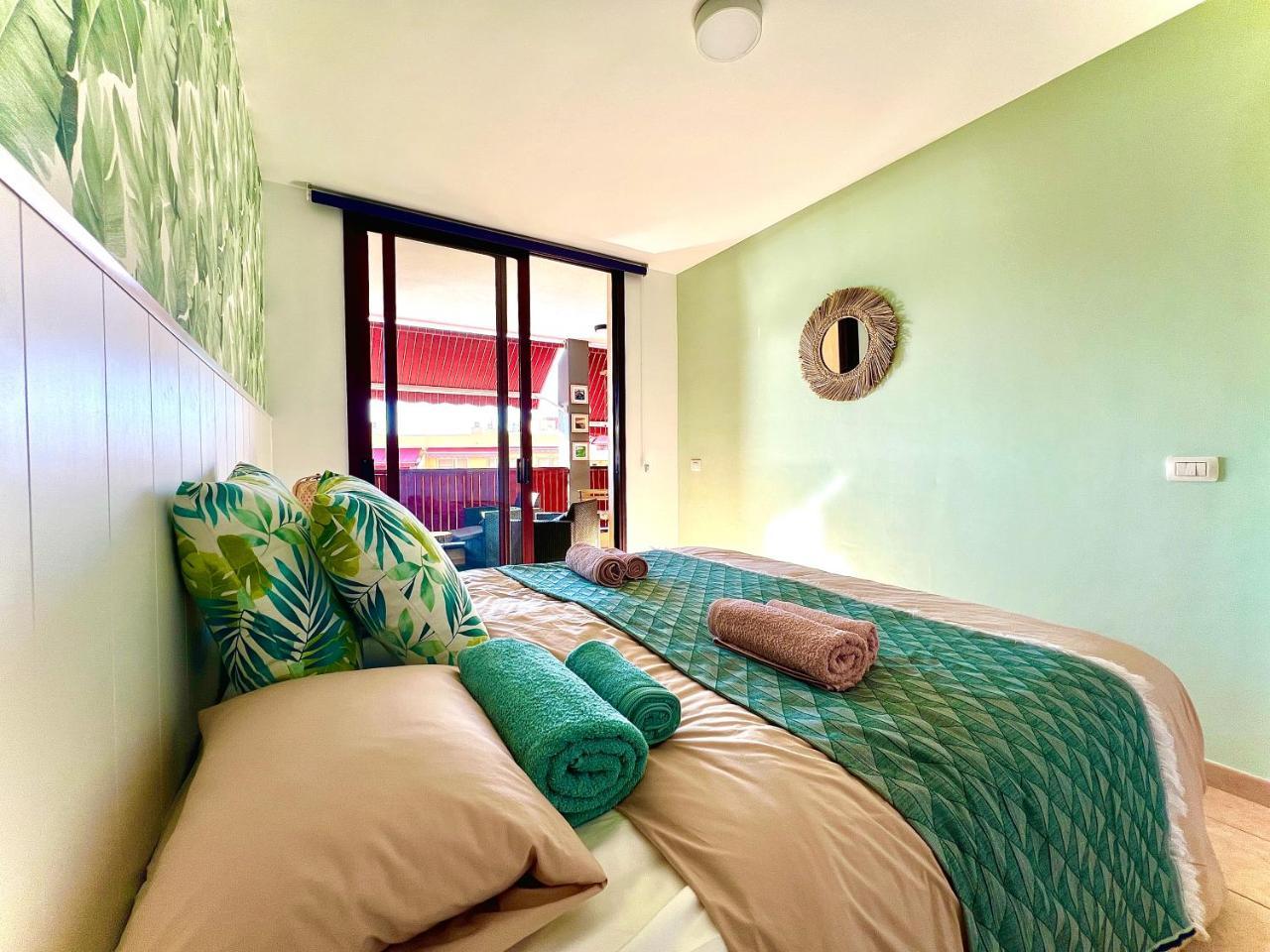 Olivia Sunset in Puerto de Santiago 2