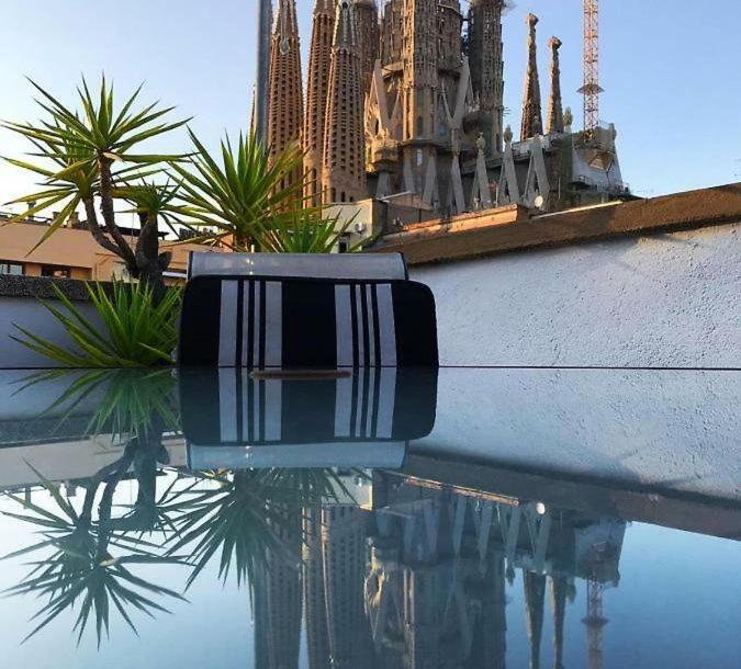 31mai1043 - Sunny Home Terrace Sagrada Familia 2