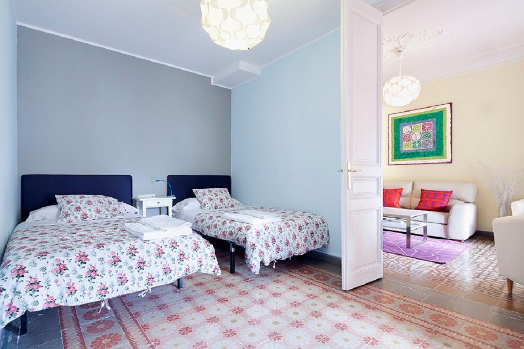 Rambla Paris Apartment 2