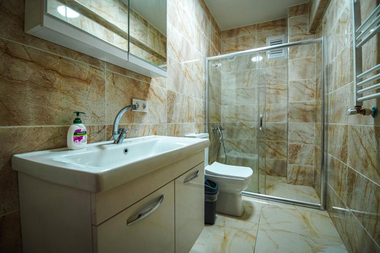 Yaghane Apartments 1