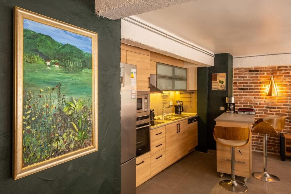 Amazing Flat with Stylish Interior in Beyoglu 2