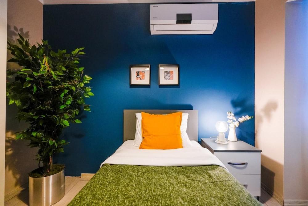 Missafir Modern Flat Near Hadrian S Gate 2