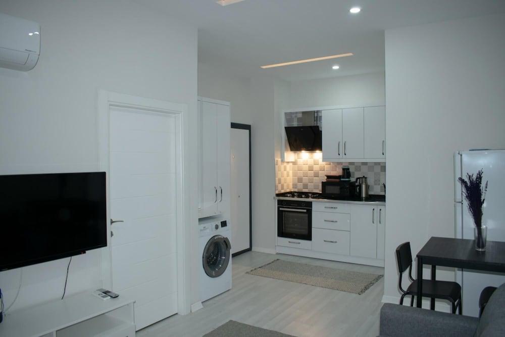 Modern Apartment Near Beach in Muratpasa 2