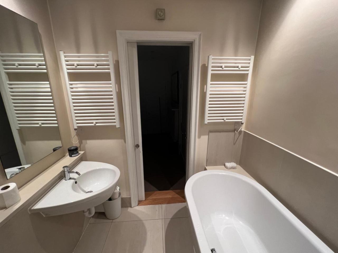 Premium Covent Garden Apartment 1