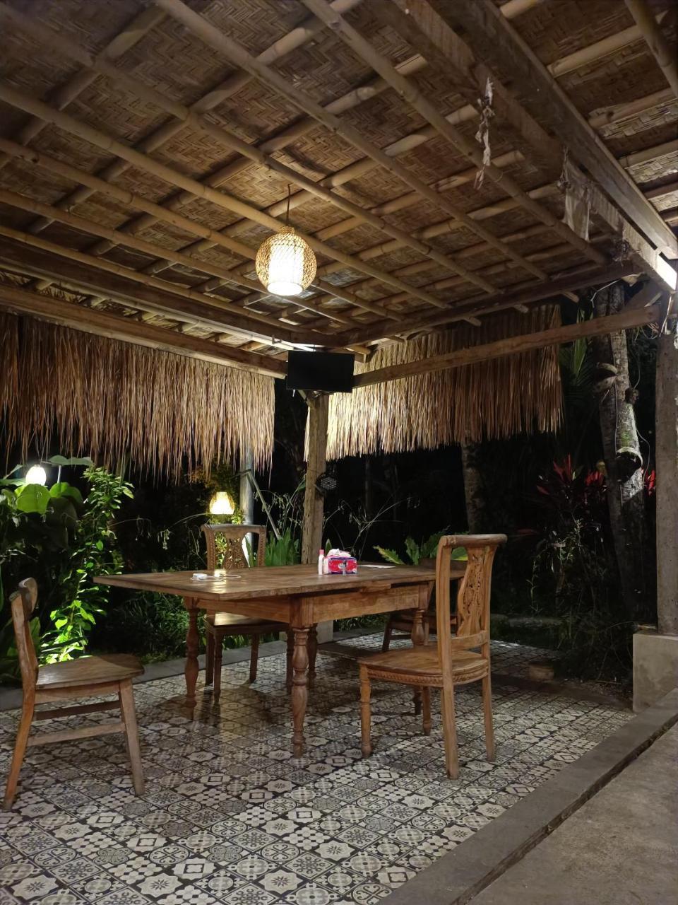 Luxury Villa Ada Padi Ubud One Bed Room 1