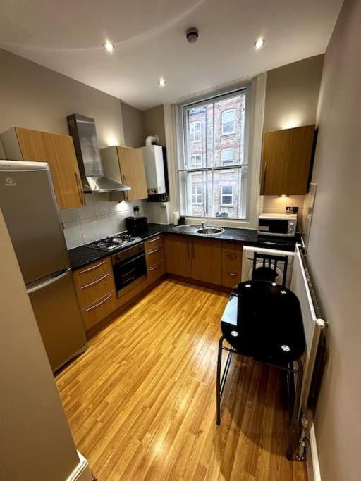 1-Bedroom Flat Located on Old Street in Shoreditch. 1