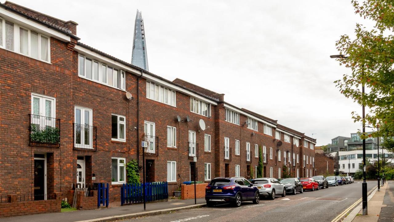 London Bridge 3 Bedroom House with Reception Room, Office And Private Garden 1