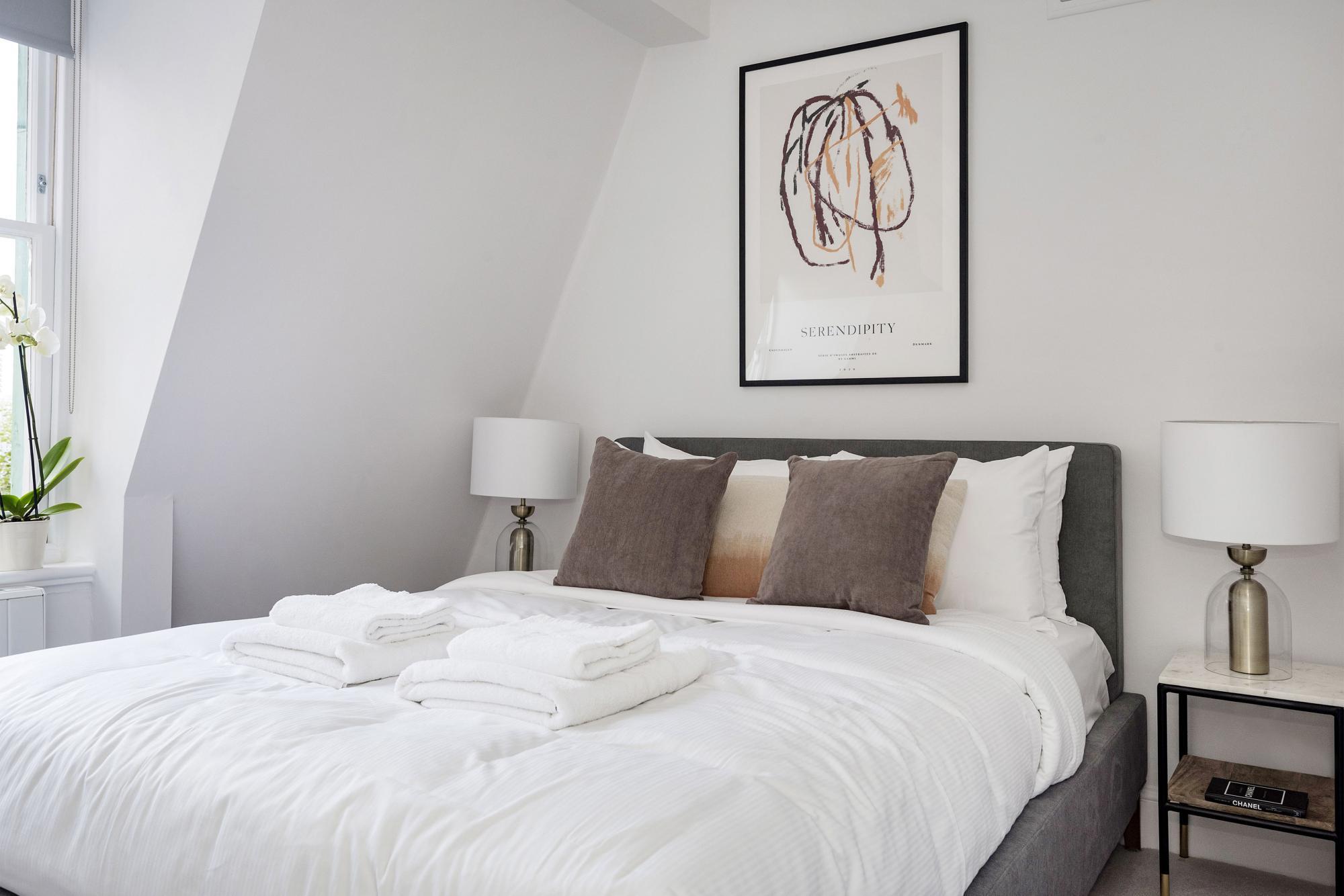 The Knightsbridge Suite Next To Sloane Square 2