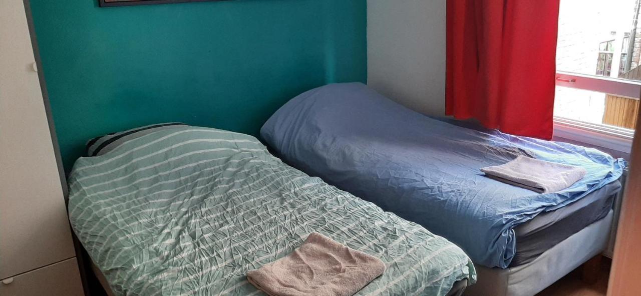 Nicole, Not for Parties, Not a Hotel, Room with Shared Bathroom, No Kitchen 1