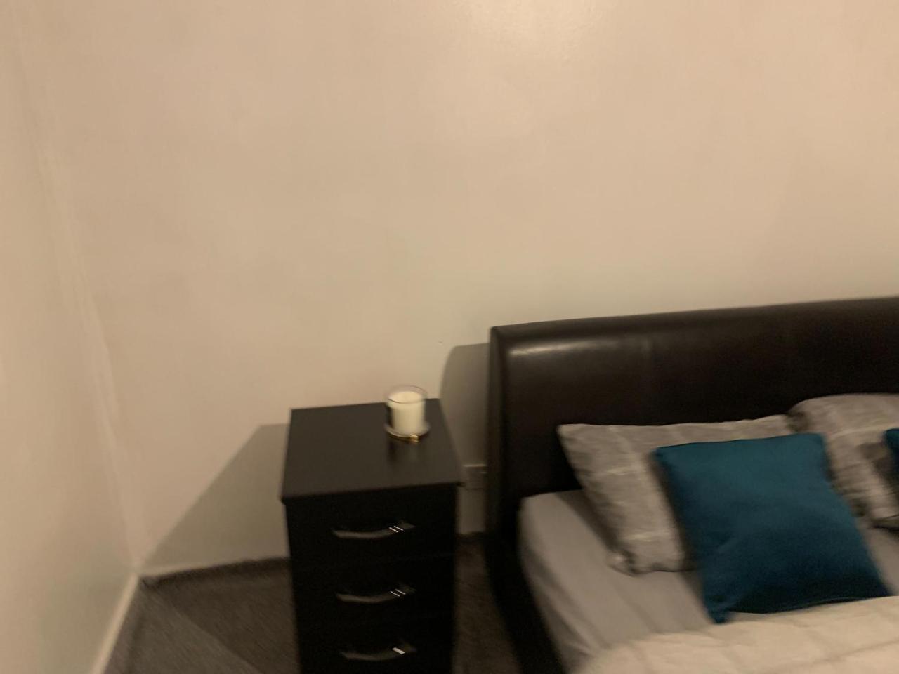 Private Rm in a 2 Bed Near 4 Train Stations 2