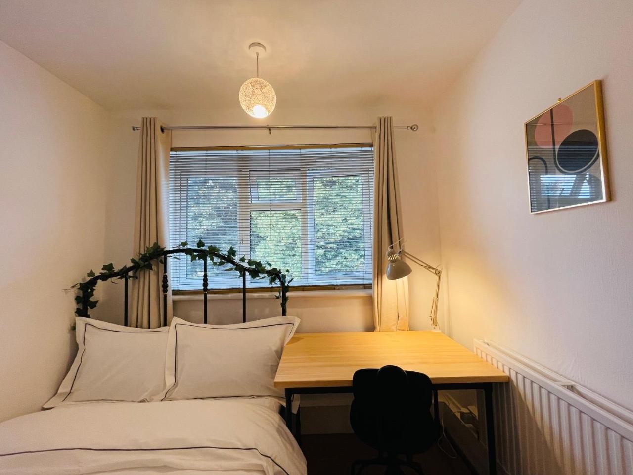 Greenwich Apartments by Sleepy 2